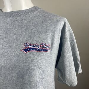 Vintage Fruit Of The Loom Womens Chicago Cubs Wrigley Field Embroidered Tee Larg